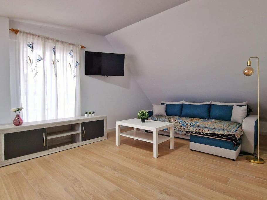 Encantador Duplex Para 6 A 1 Minuto De La Playa Benalmadena Exterior photo